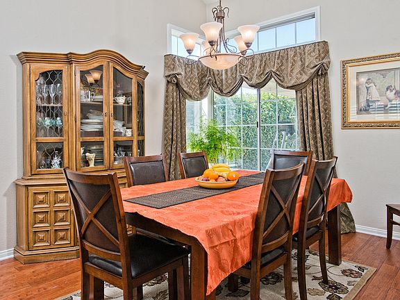 5th image of 27941 Park Meadow Dr