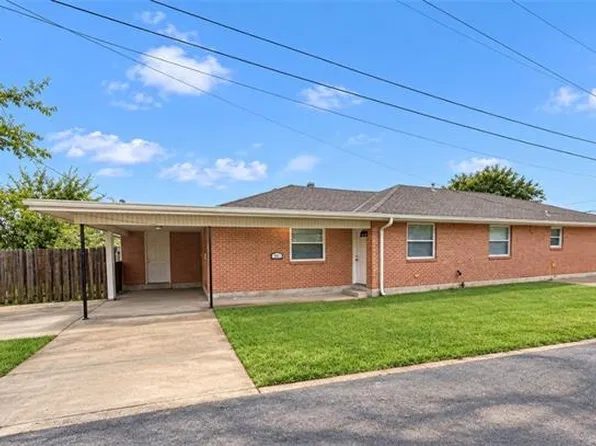113 1st St, Chalmette, LA 70043