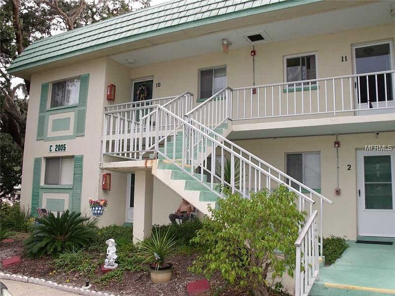 1st image of 2005 Greenbriar Blvd APT 10