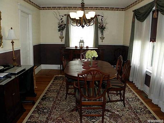 5th image of 232 Pleasant Ave