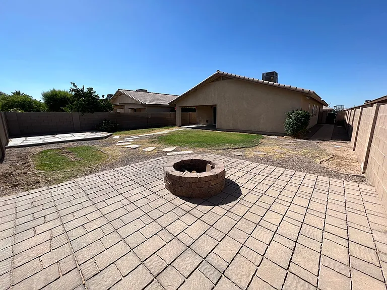 6565 E 33rd Ln — Photo 24