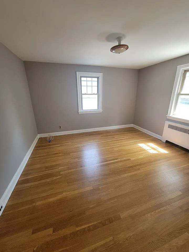 452 Stratford Rd — Photo 4