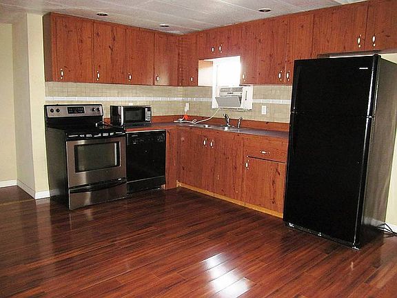 5th image of 61 N Greenway Dr