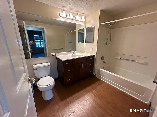 488 Bedford St #308 — Photo 13