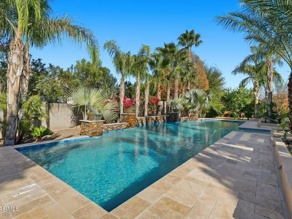 2218 E BROOKS FARM Road, Gilbert, AZ 85298