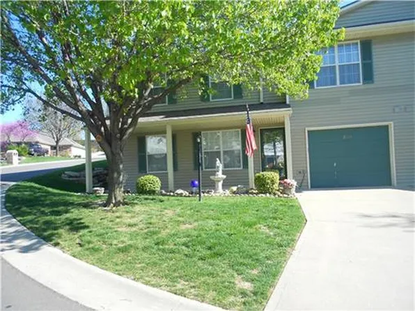 2001 S Hummel Dr #67, Independence, MO 64055