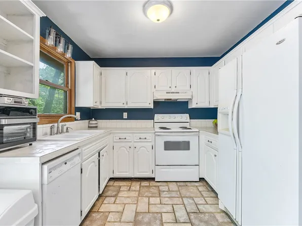 11 Malvern Ln, Bella Vista, AR 72714
