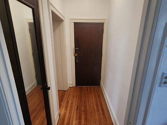 FRONT HALLWAY