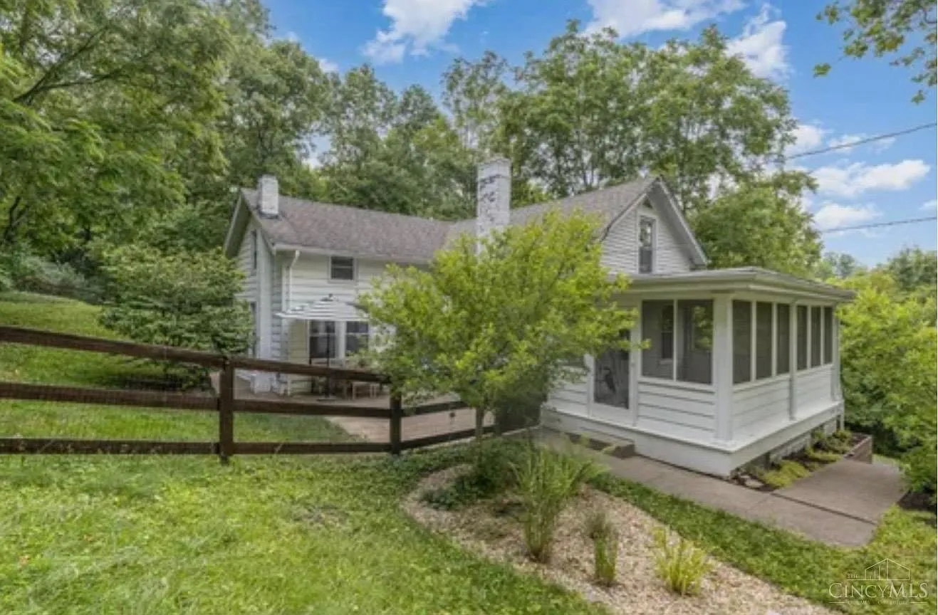 7249 State Rd photo 1