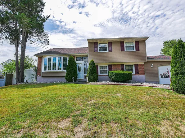 172 Clement Dr, Somerdale, NJ 08083