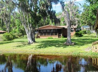116 McMeekin Lake Ln, Hawthorne, FL 32640