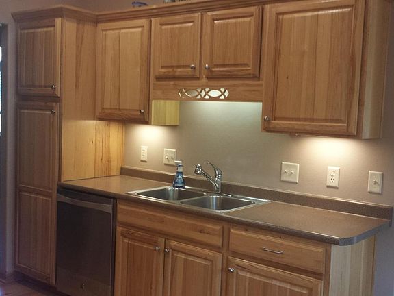 4th image of 1416 Maplewood Ln
