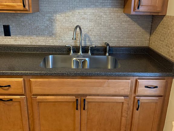 4th image of 120 S Highland Ave #2