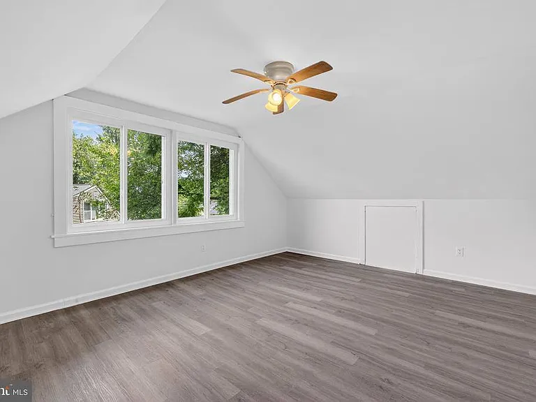 303 Nimitz Ave — Photo 17