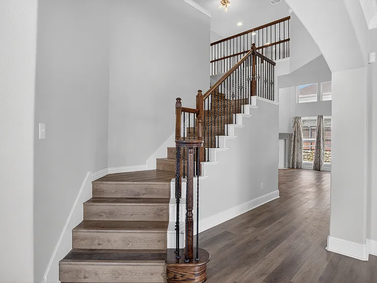 10115 Stone Harbor Way — Photo 3