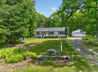109 Red Rock Cir, Lords Valley, PA 18428