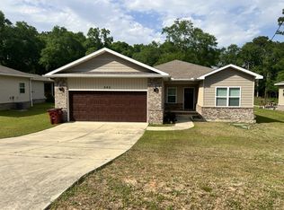 990 E Chestnut Ave, Crestview, FL 32539