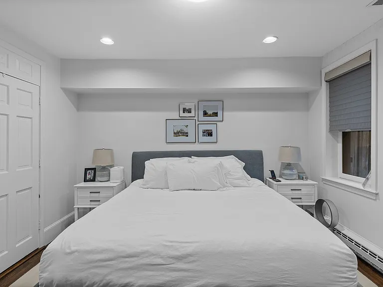 4 Cazenove St #1 — Photo 12