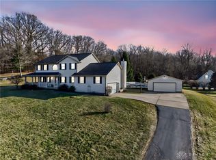 335 Willow Rd, Springfield, OH 45502