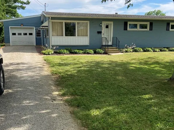 524 Cloverdale Ave, Crestline, OH 44827