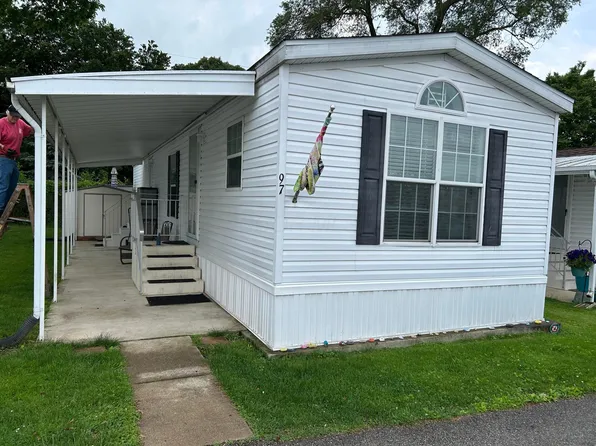 5019 N High St Lot 97, Columbus, OH 43214