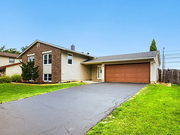 2nd image of 1465 William Clifford Ln