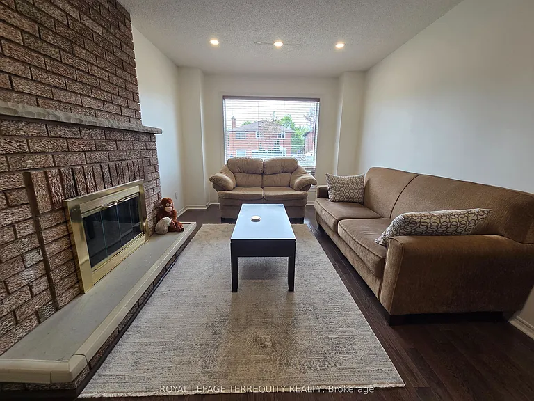 59 Foxhill Dr — Photo 25