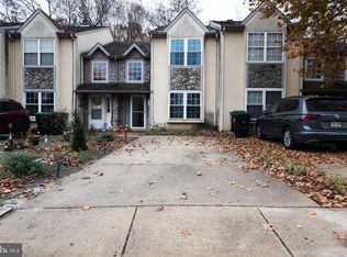 108 Lakeside Dr, Atco, NJ 08004