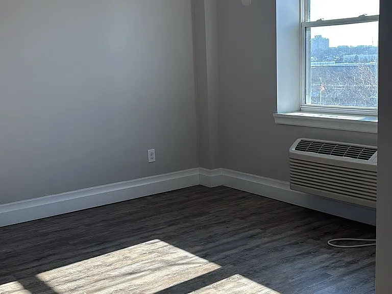 108 N Grove St #2 — Photo 24