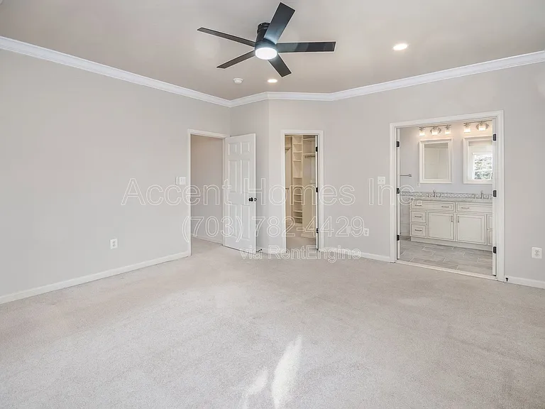 6450 Waterfield Rd — Photo 18