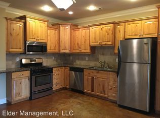 216 E Township St, Fayetteville, AR 72703