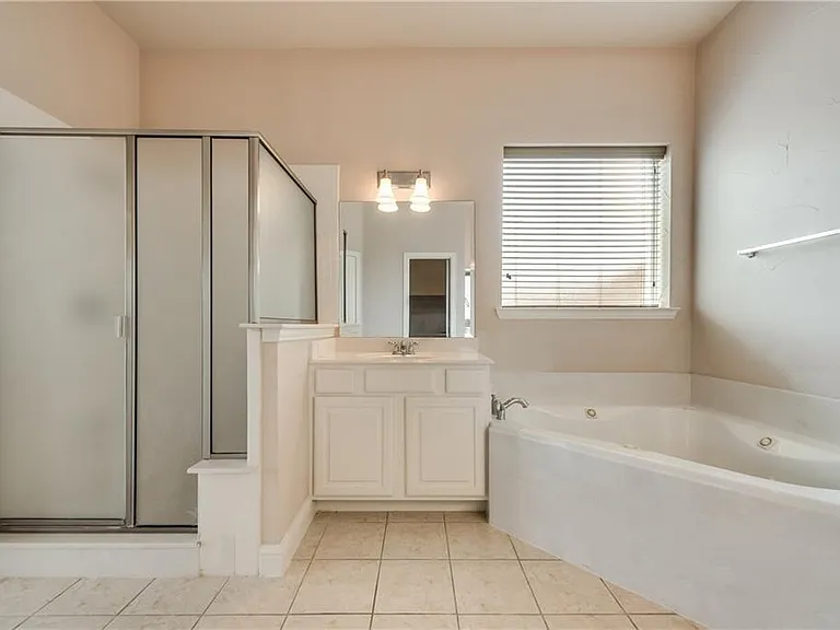 434 Teagarden Ct — Photo 22