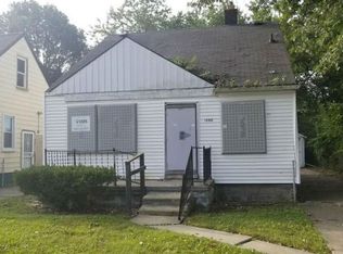 18945 Sawyer St, Detroit, MI 48228