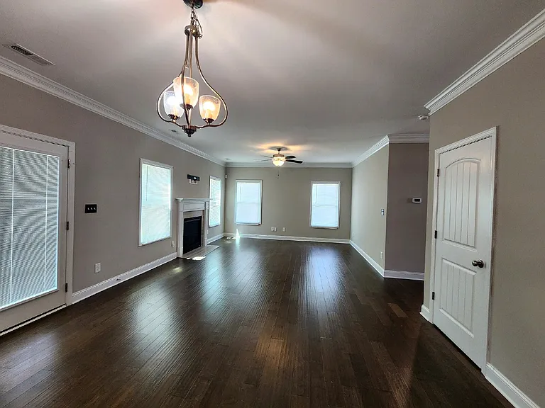 3846 Standardbred Dr — Photo 4
