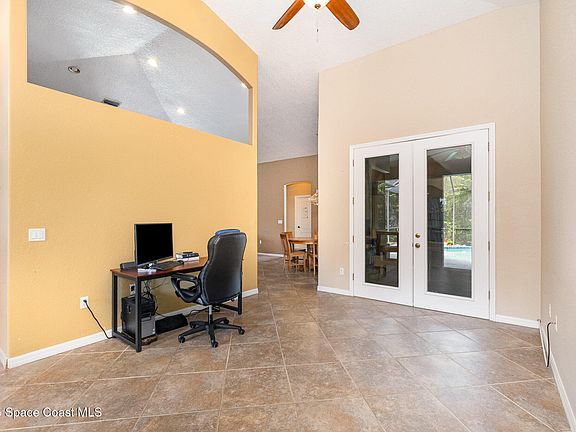 5th image of 4105 Savannahs Trl