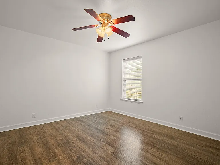 2020 S Congress Ave #2102 — Photo 16