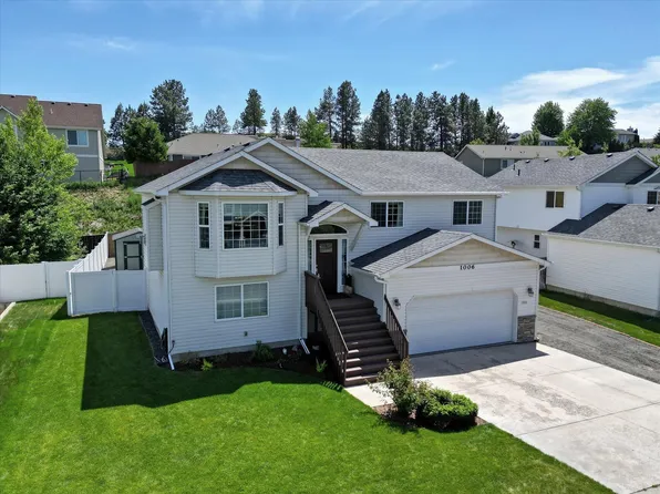 1006 Golden Hills Dr, Cheney, WA 99004