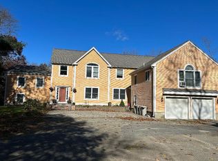292 Main St, Rowley, MA 01969