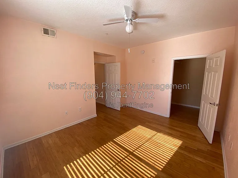 8539 Gate Pkwy W #122 — Photo 13