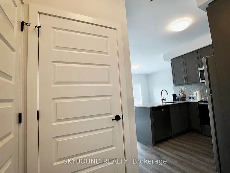 1000 Lackner Pl #411 — Photo 2