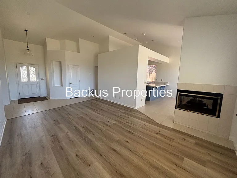 18223 Viewcrest Ln — Photo 6