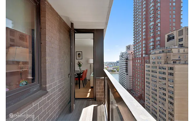 Sold by Douglas Elliman | media 29