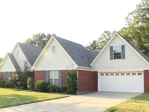 2nd image of 150 Oakleigh Dr