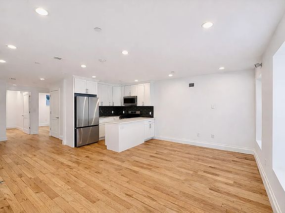 5th image of 11A Arlington Pl #2