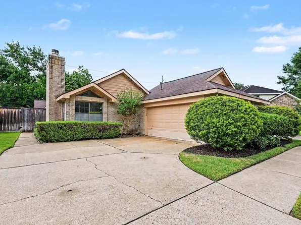 14115 Highcroft Dr, Houston, TX 77077