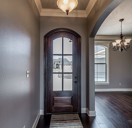 3rd image of 212 Roanoke Cir
