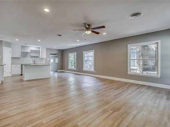 4th image of 2728 Westbrook Ave