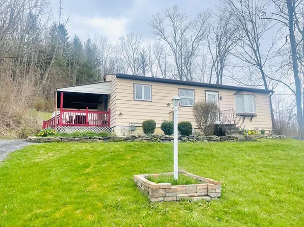 31 Academy St, Addison, NY 14801