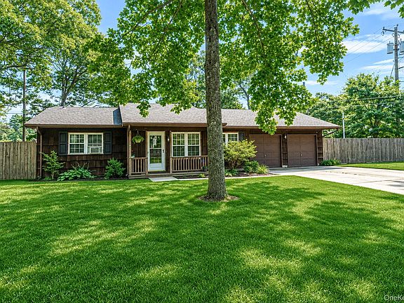 2nd image of 21 Windus Drive
