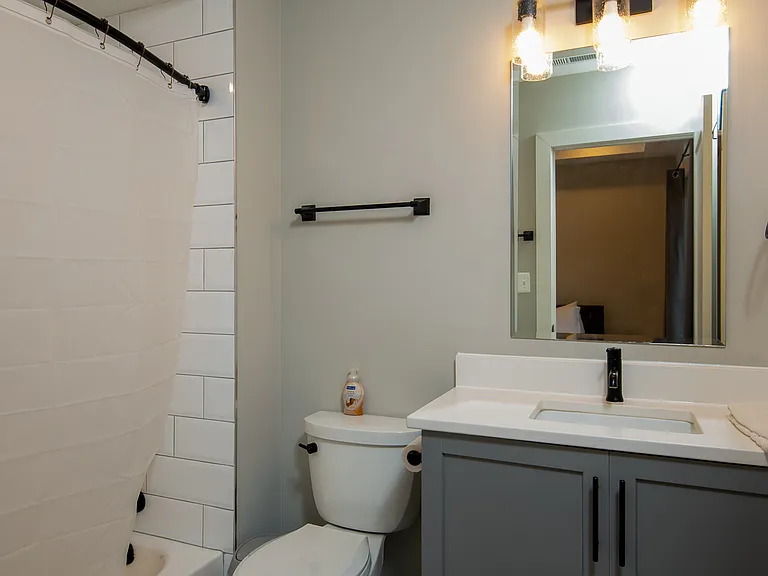 1457 Girard St NW #4 — Photo 8